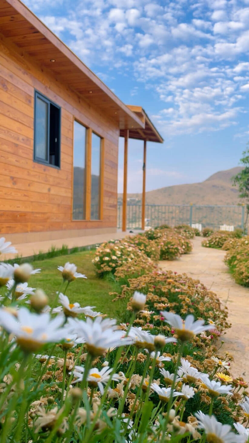 أجواء ممتلئة بعبير الأزهار